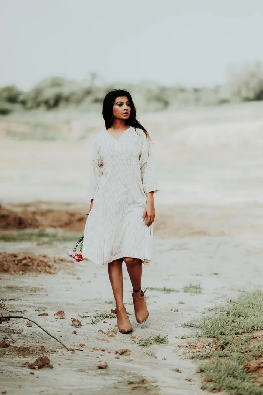 Women's Seasonal Clothes V-neck white striped White dress