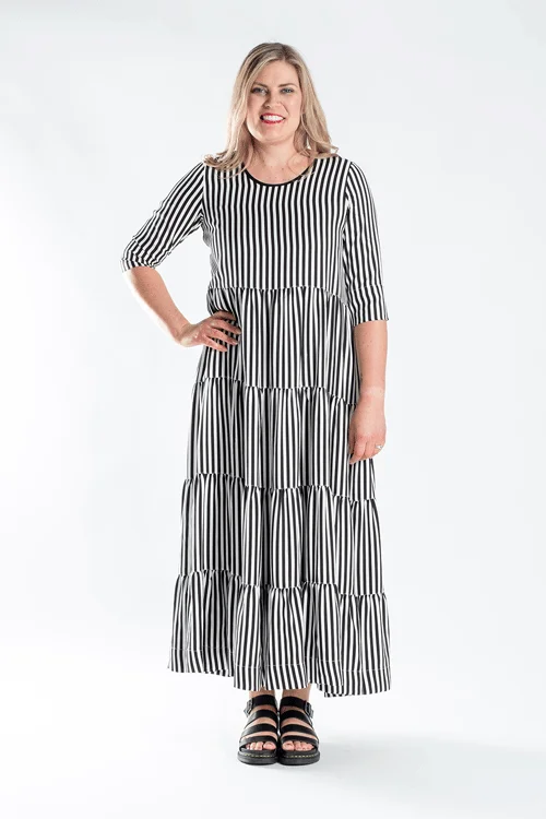 Season Offer Deeanne Hobbs - DHS 23-76 Four Tier Dress