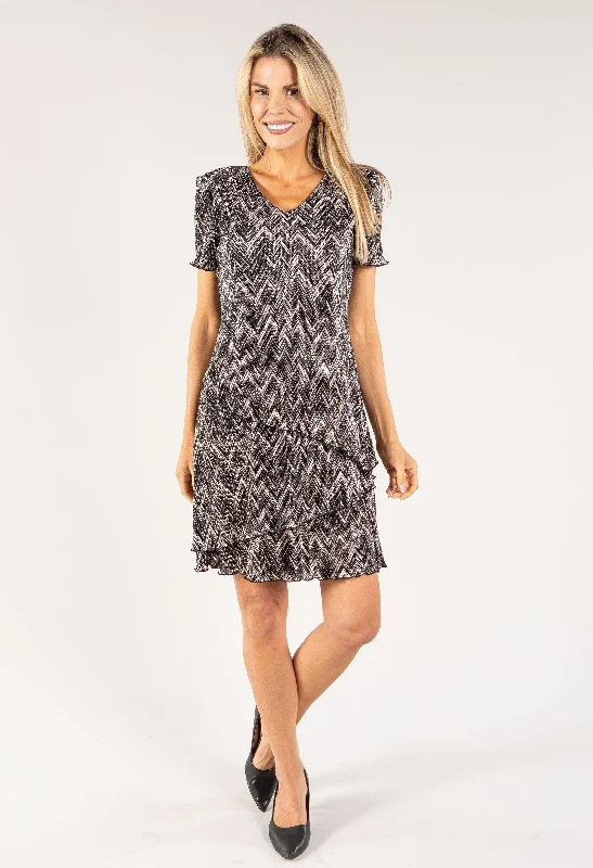 Everyday Fashion Zig Zag Plisse Tiered Dress