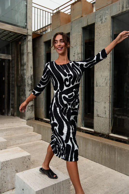 Women's Classic Outfit Alquema - ADC544-BWS 3/4 Sleeve Smash Pocket Dress