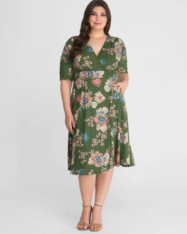 Boutique Styles Kiyonna Short Formal Plus Size Dress