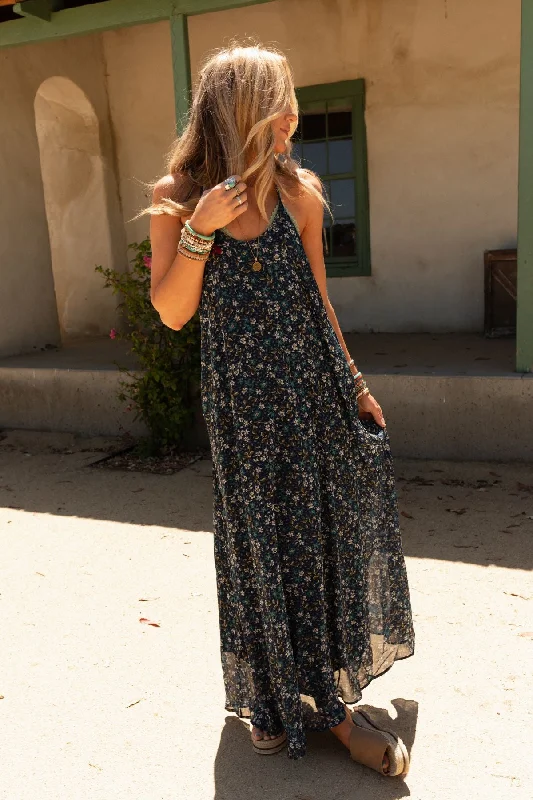 Current Trends The Nest Oasis Pocket Maxi Dress - Navy Floral