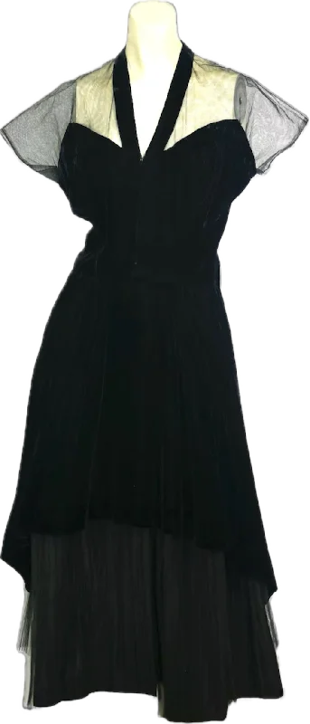 Fashionable Women's Wardrobe 60s Mancini Black Velvet & Tulle Dress      w26