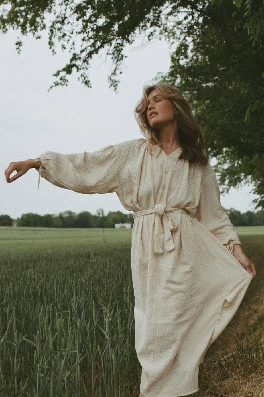 Minimalist Style Doe Dress - Cream