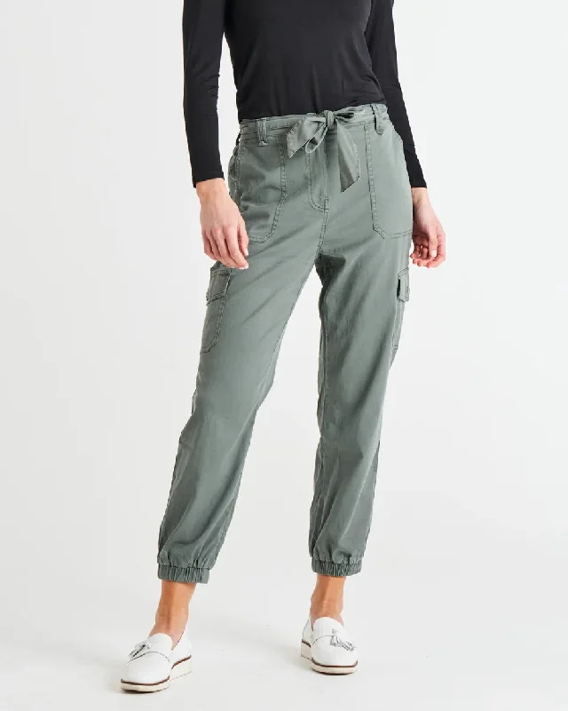 Clearance Event Betty Basics Canterbury Lyocell Cargo Pant