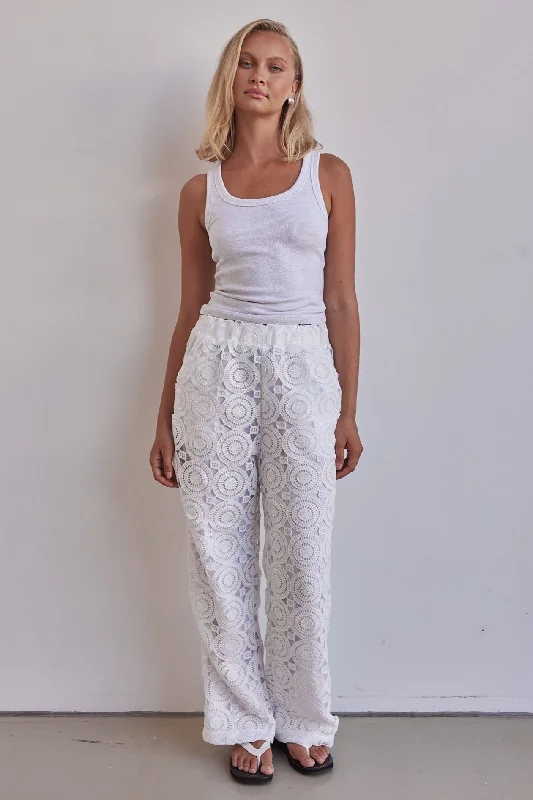 Trendy Women’s Apparel Carlotta Pant (White)