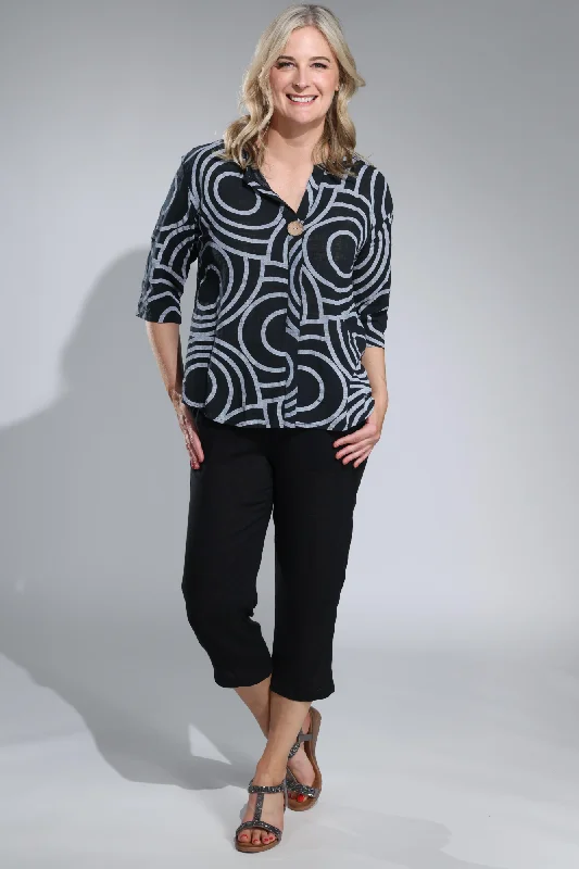 Break Fashion Norms Pull on Mid Calf Pants | Black | 3306A1